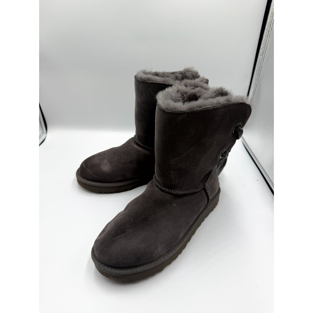 UGG Womens 8 Gray Suede Sheepskin Lined Back Bow Round Toe Comfort Snow Boots